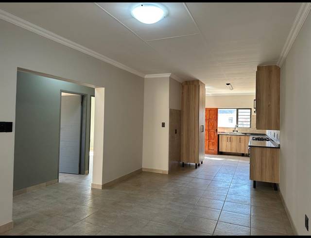 3 BEDROOM SECTIONAL TITLE FOR SALE IN WATERVAL EAST